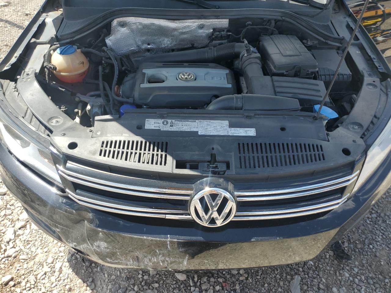 WVGAV7AX2CW512222 2012 Volkswagen Tiguan S