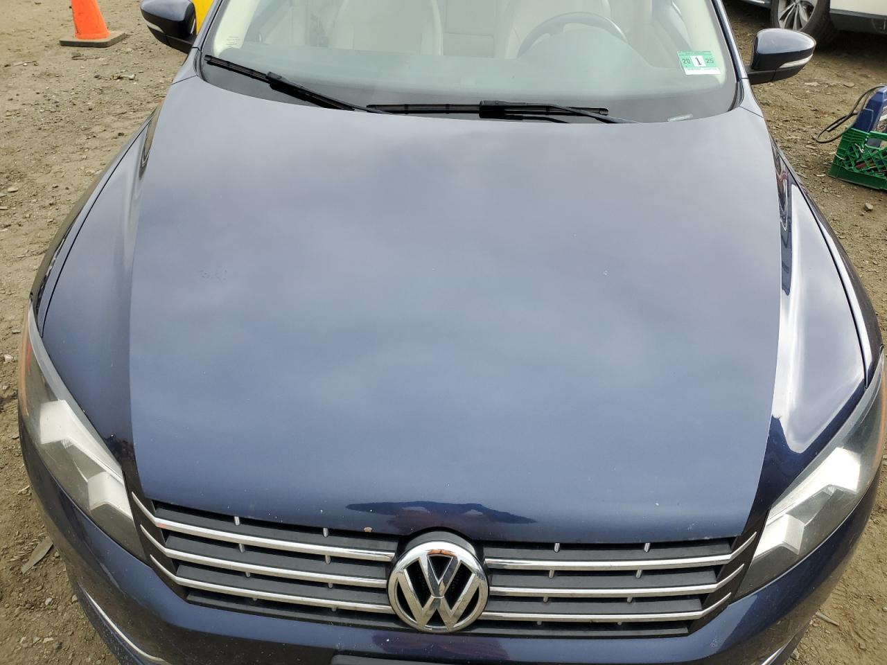 1VWBN7A35DC110328 2013 Volkswagen Passat Se