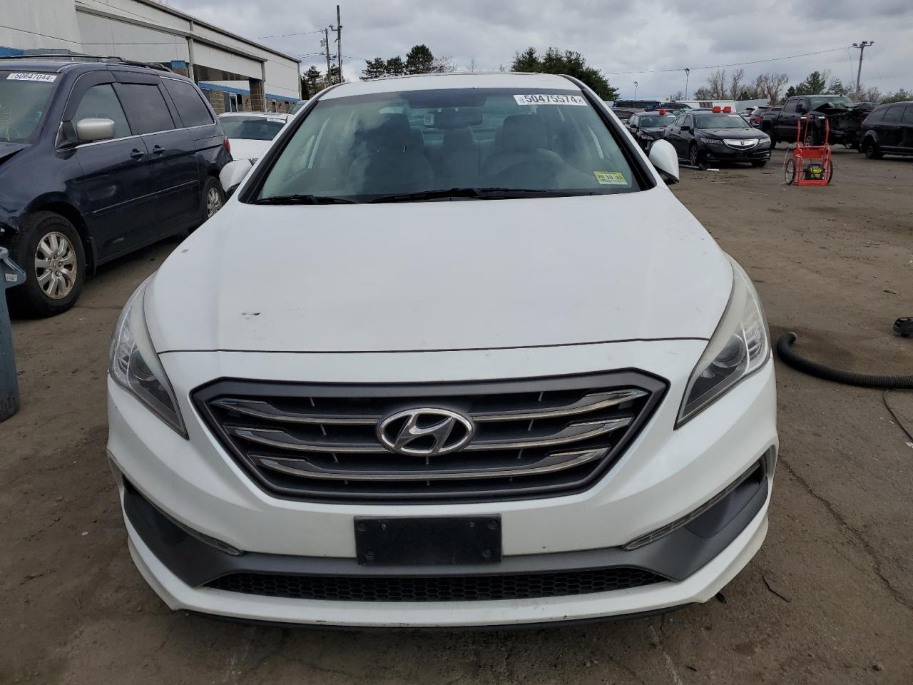 5NPE34AF1FH041823 2015 Hyundai Sonata Sport