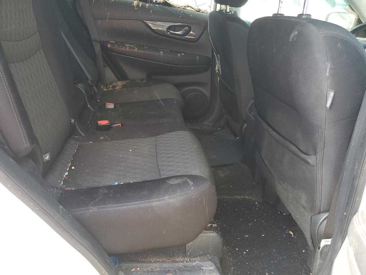 5N1AT2MT4JC728766 2018 Nissan Rogue S