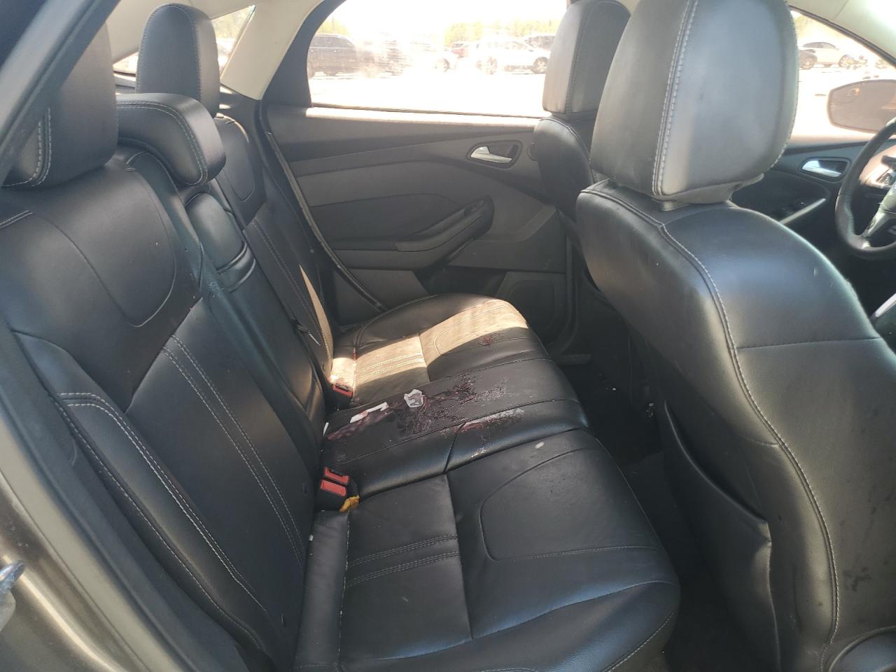 1FAHP3H21CL425919 2012 Ford Focus Sel