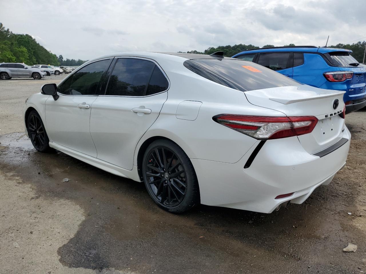 2018 Toyota Camry Xse vin: 4T1B61HK4JU061327