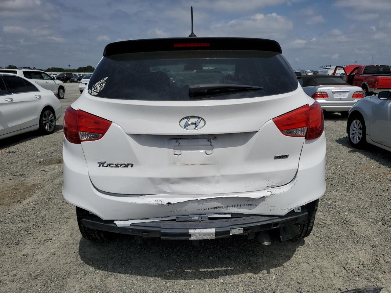 KM8JTCAF6FU109947 2015 Hyundai Tucson Gls