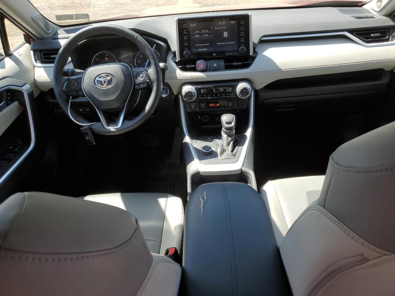 4T3B6RFV7MU038860 2021 Toyota Rav4 Xle Premium