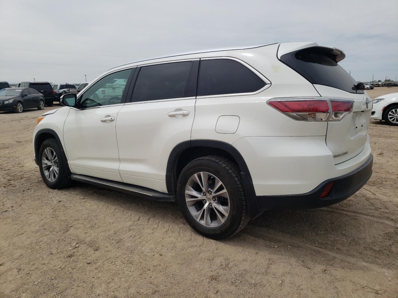 5TDKKRFH2ES008383 2014 Toyota Highlander Xle