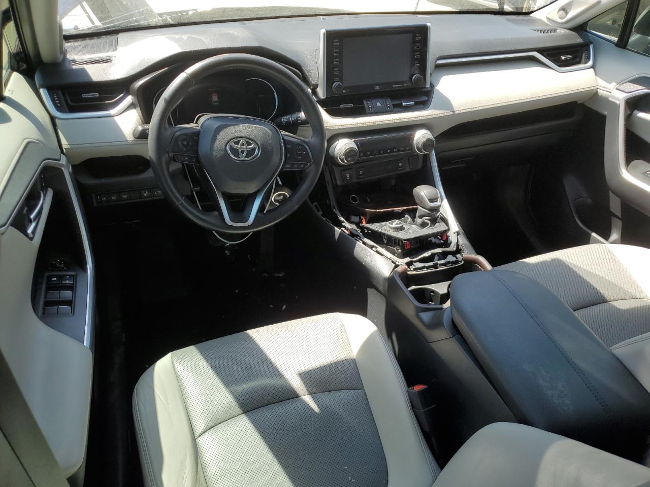 2t3n1rfv7kw054372 2T3N1RFV7KW054372 2019 Toyota Rav4 Limited