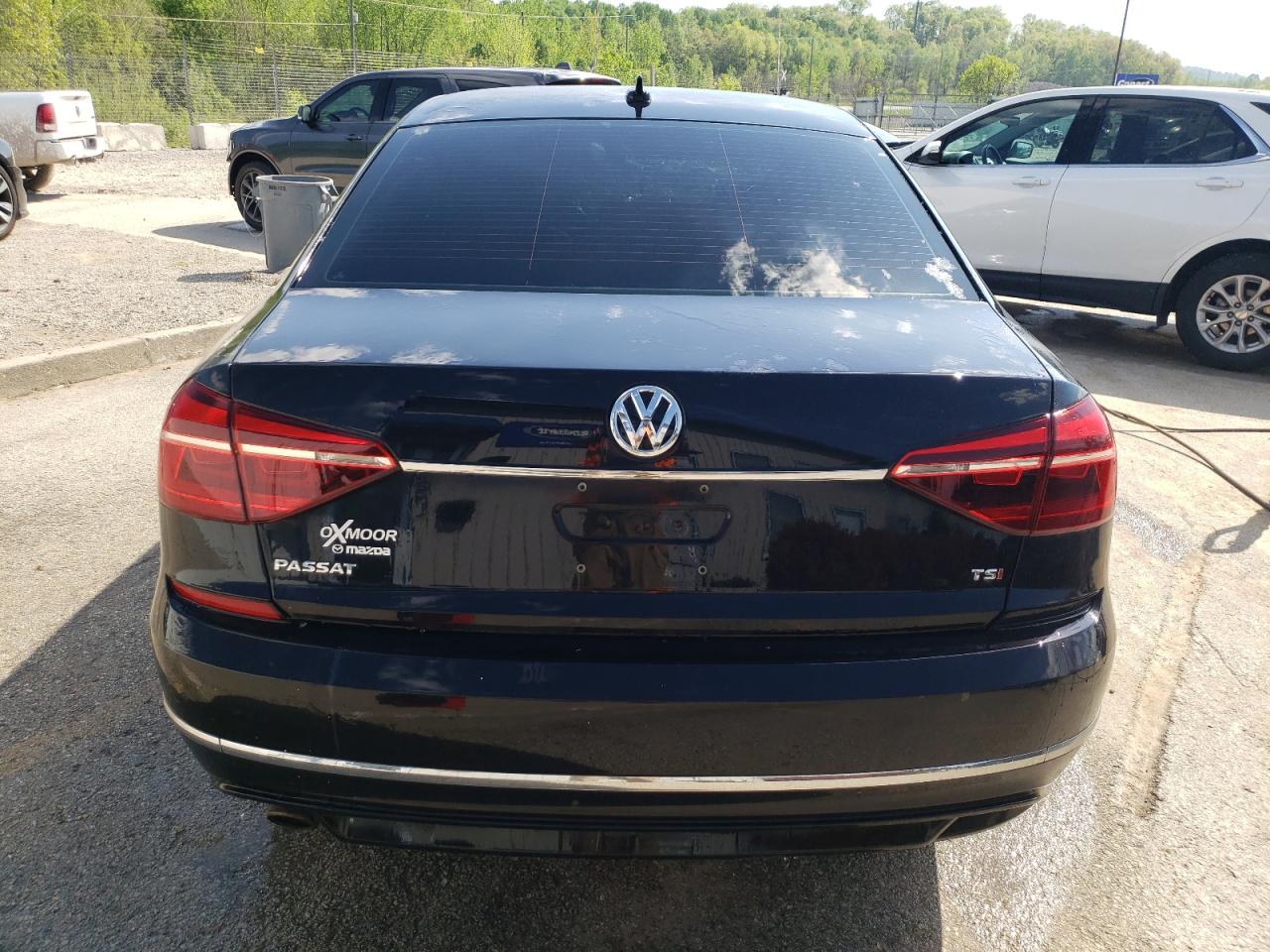 1VWDT7A36HC074492 2017 Volkswagen Passat R-Line