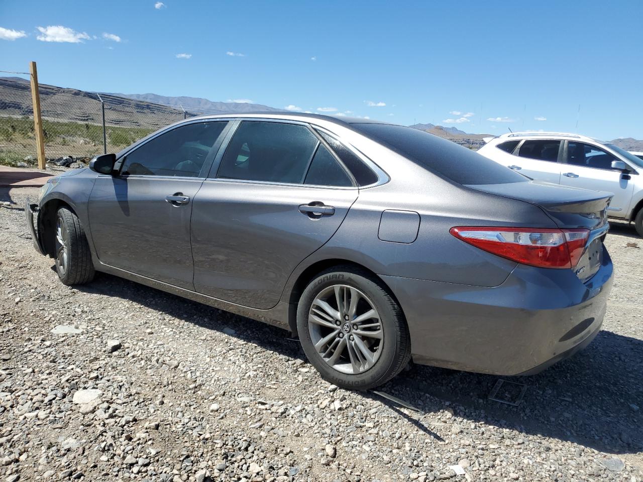 2016 Toyota Camry Le vin: 4T1BF1FK4GU187232