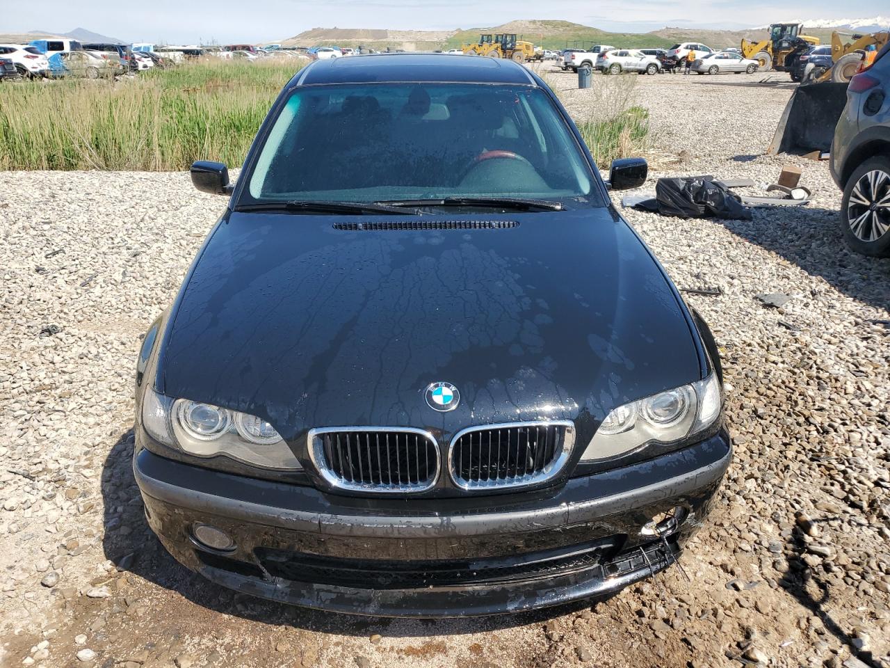 WBAEV53462KM21129 2002 BMW 330 I