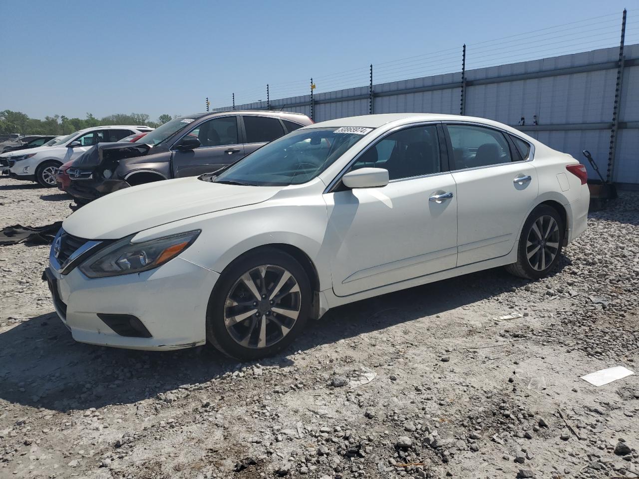 1N4AL3AP2GC268765 2016 Nissan Altima 2.5