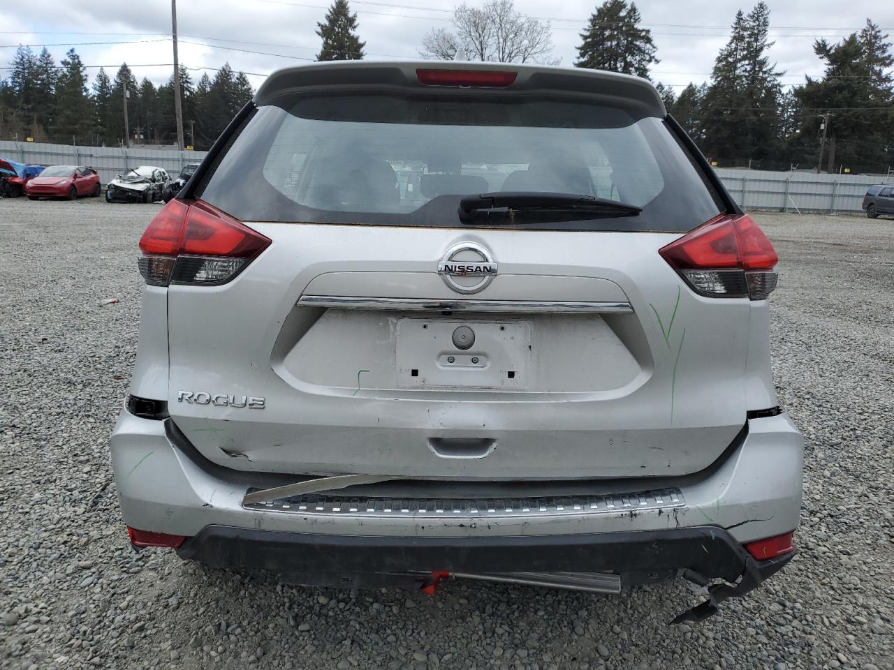 2017 Nissan Rogue S vin: JN8AT2MT0HW402626