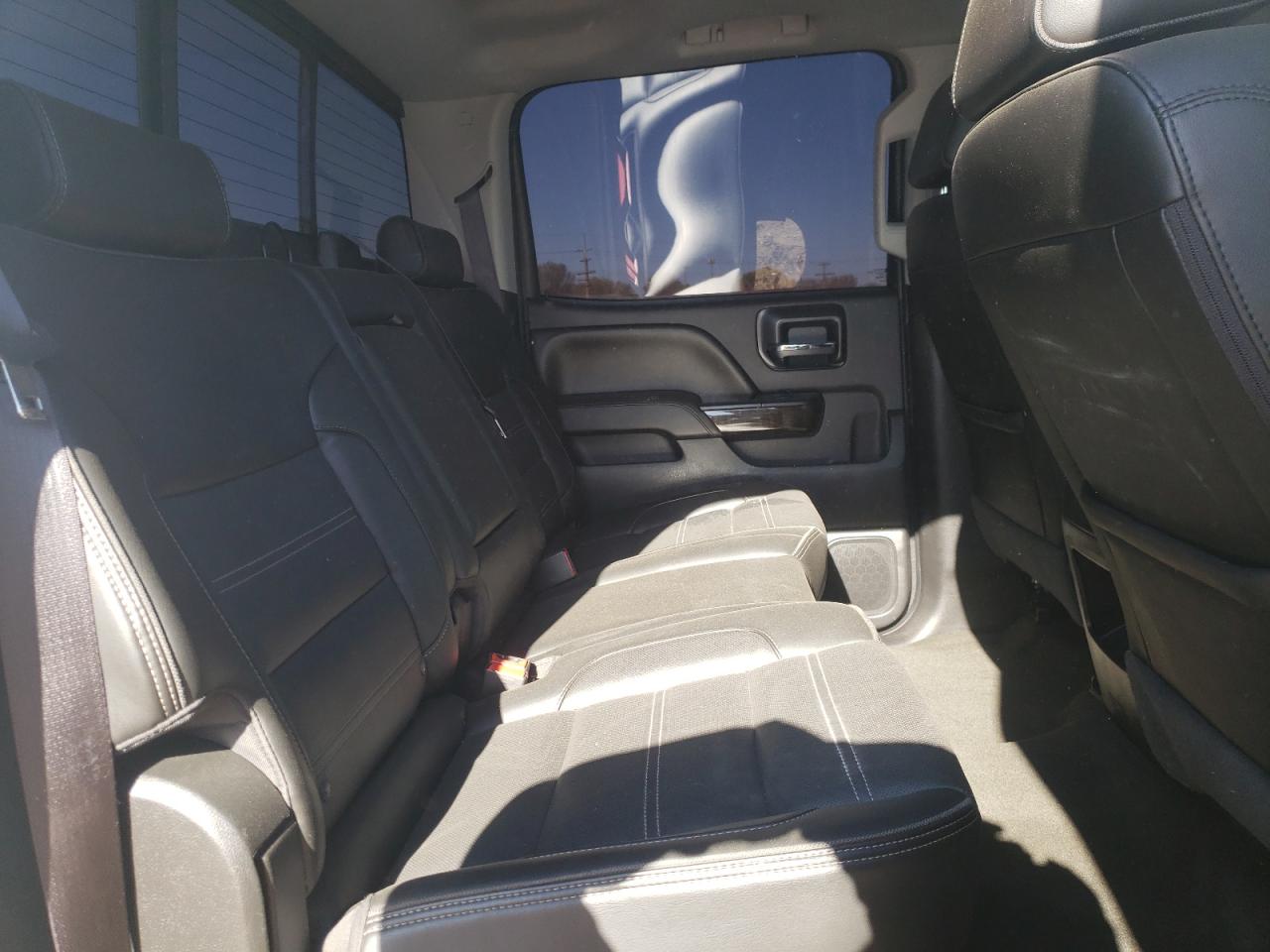 2016 GMC Sierra K2500 Denali vin: 1GT12UE81GF140022