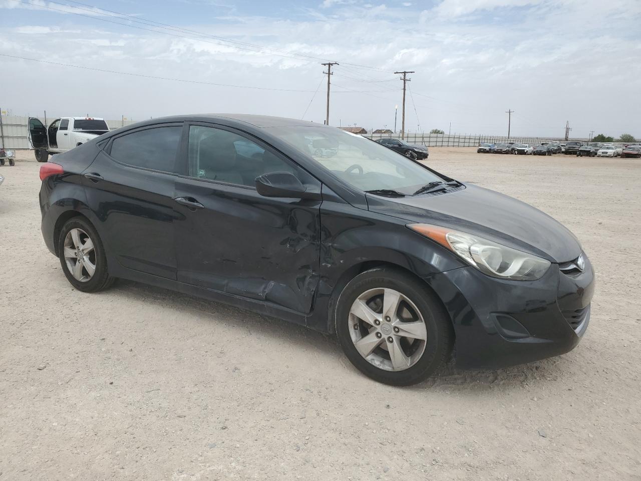 5NPDH4AE6BH040410 2011 Hyundai Elantra Gls