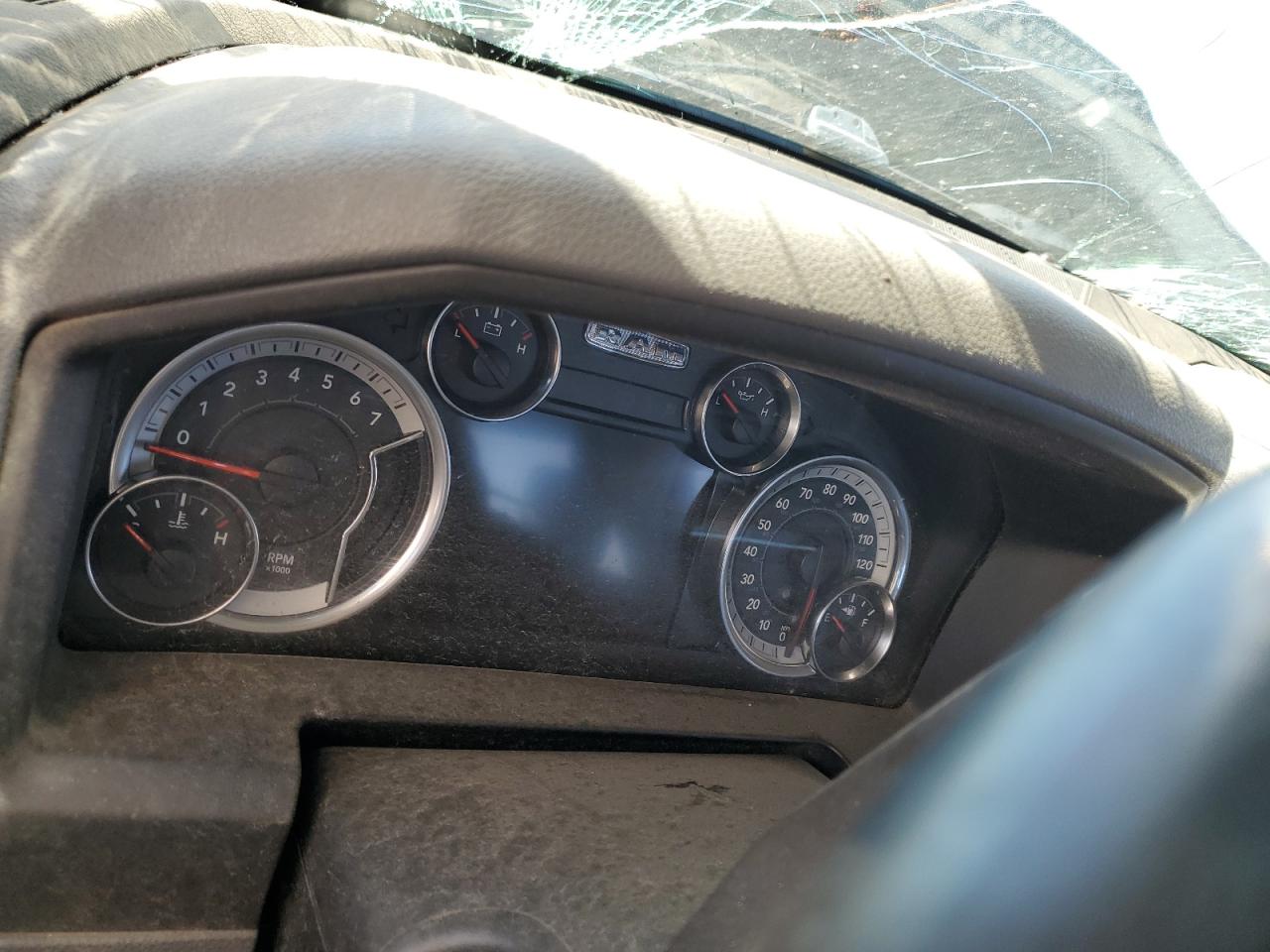 1C6RR6GT5HS797501 2017 Ram 1500 Slt