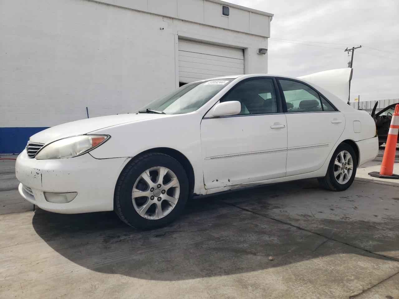 4T1BE30K75U552393 2005 Toyota Camry Le