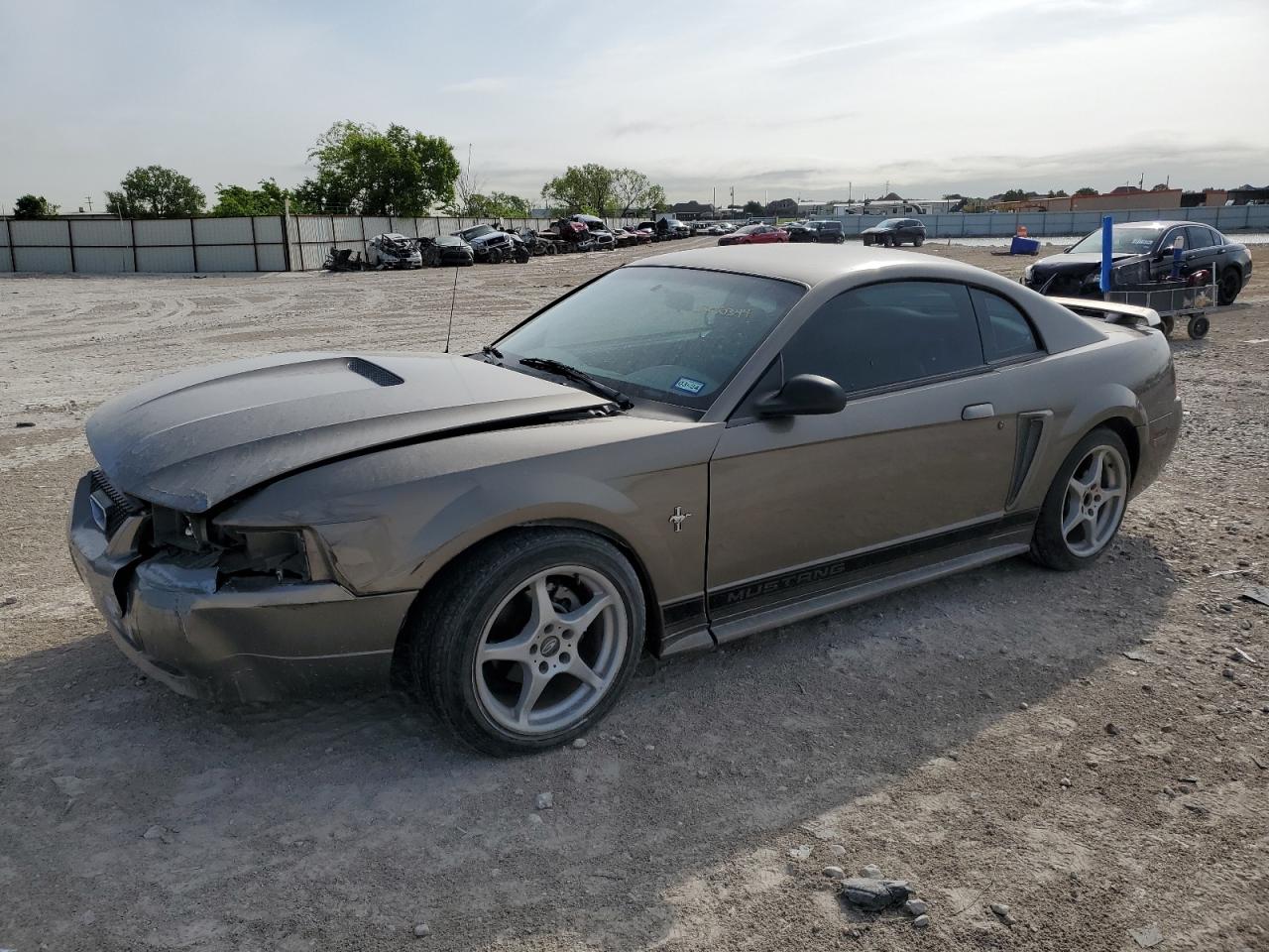 1FAFP404X2F105697 2002 Ford Mustang