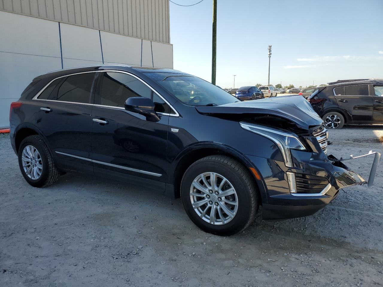 1GYKNARSXHZ255180 2017 Cadillac Xt5