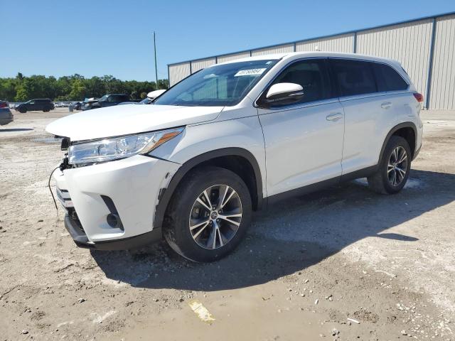 VIN 5TDZZRFH2KS334366 2019 Toyota Highlander, LE no.1