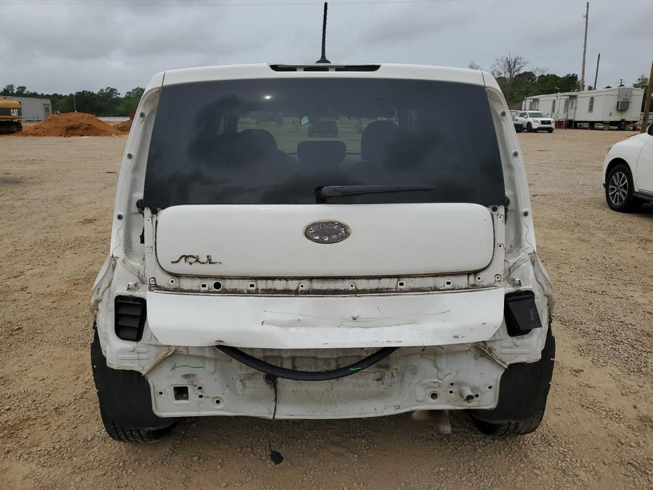 KNDJN2A22G7389307 2016 Kia Soul