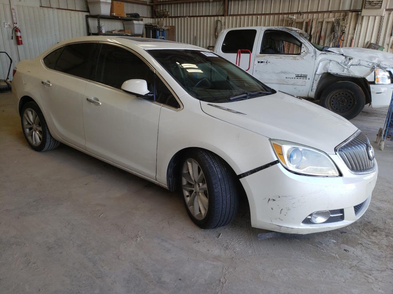 2015 Buick Verano vin: 1G4PS5SK2F4202114