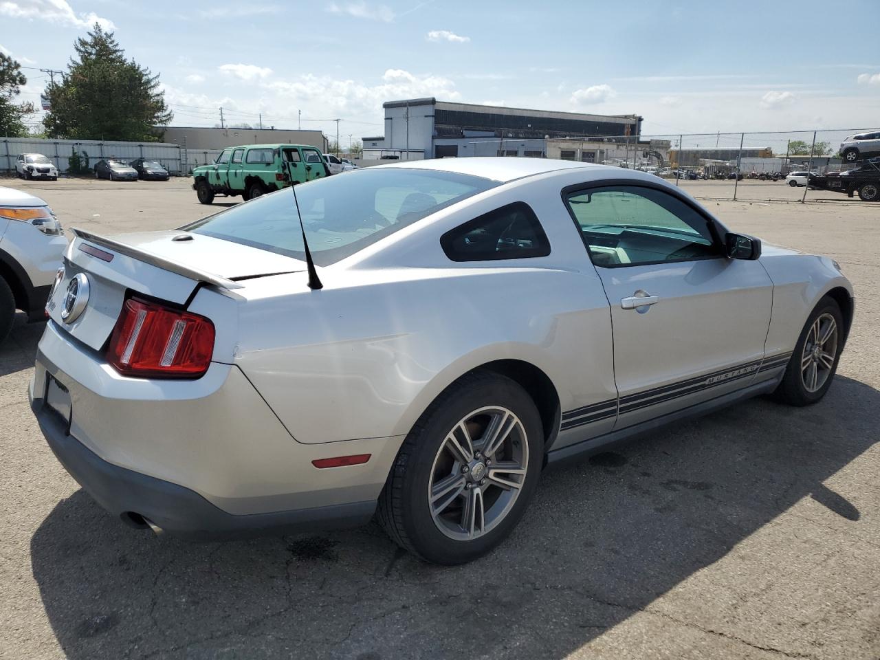 1ZVBP8AN4A5104294 2010 Ford Mustang