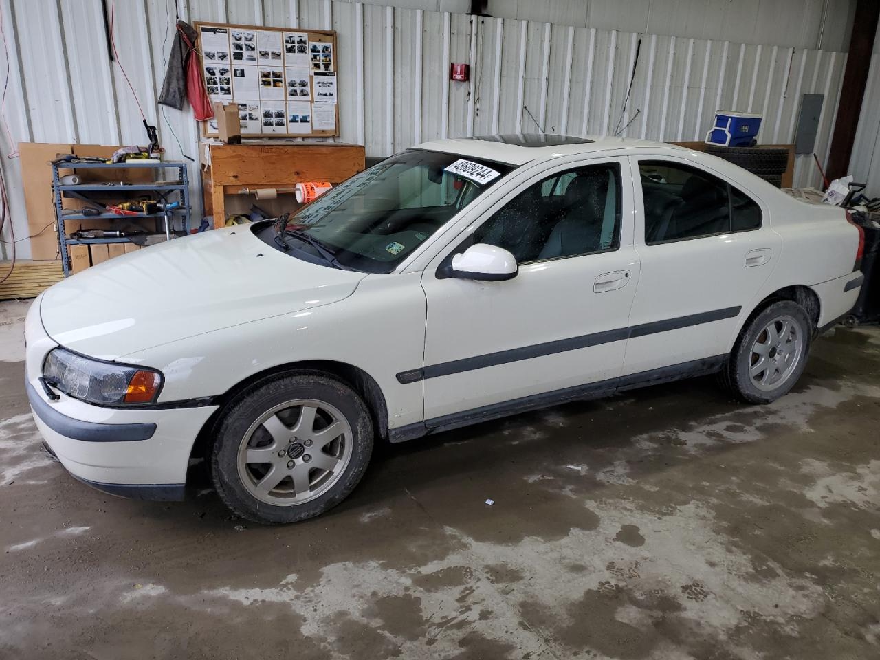 Lot #2758854450 2002 VOLVO S60 2.5T