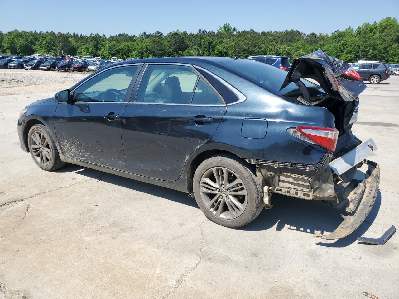 2015 Toyota Camry Le vin: 4T1BF1FK0FU058550