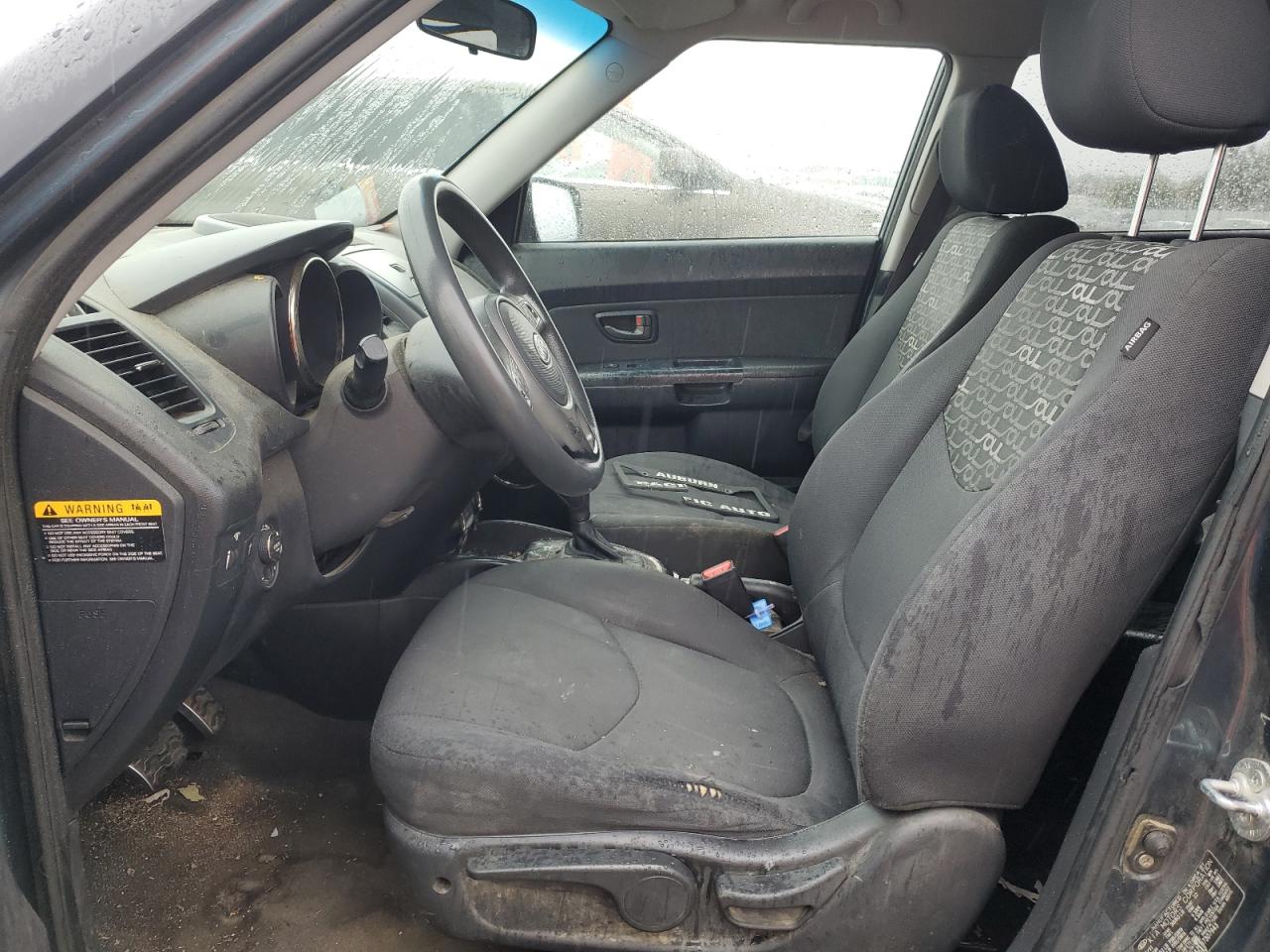 KNDJT2A27B7307943 2011 Kia Soul +