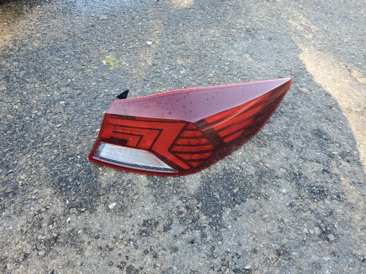 KMHD84LF1KU785766 2019 Hyundai Elantra Sel