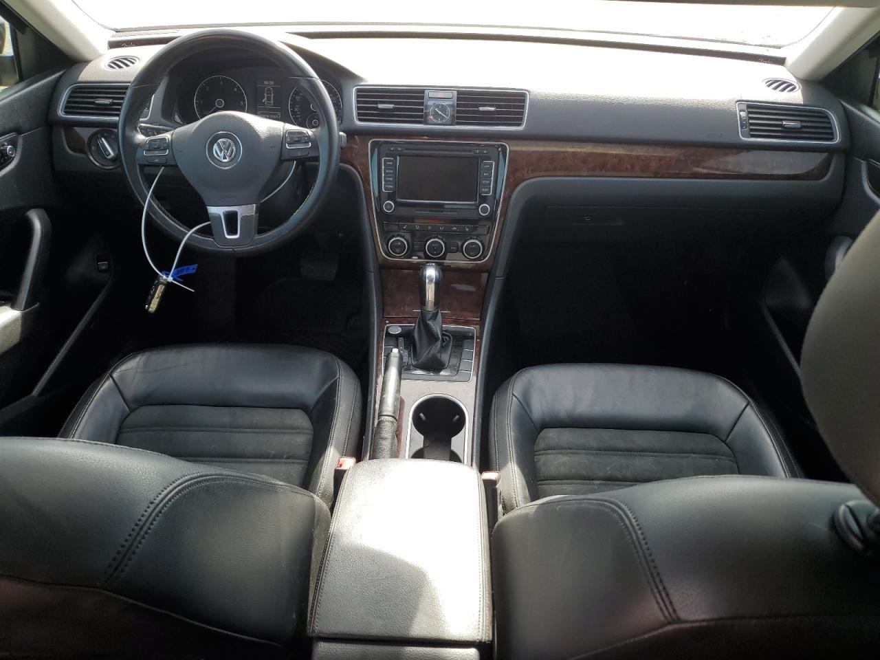 1VWCN7A31DC064632 2013 Volkswagen Passat Sel