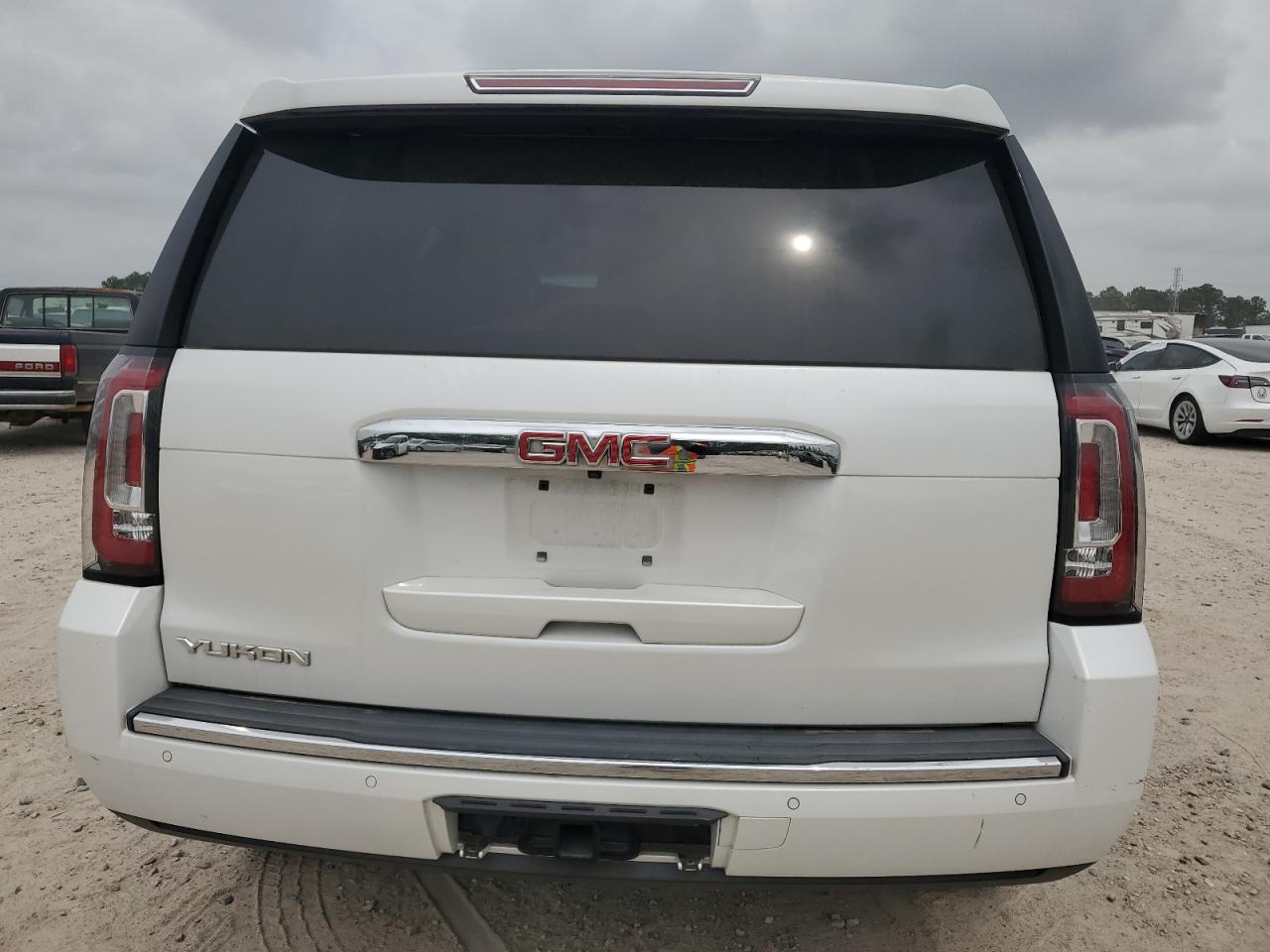 1GKS1CKJ5GR206440 2016 GMC Yukon Denali