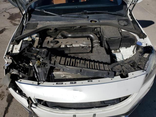 Lot #2441315643 2015 VOLVO V60 CROSS salvage car