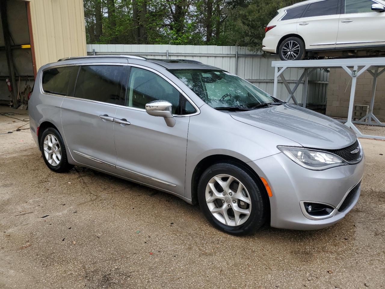 2019 Chrysler Pacifica Limited vin: 2C4RC1GG6KR731824