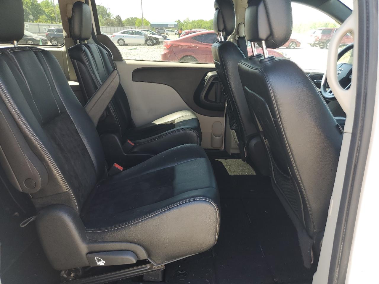 2C4RDGCG1HR554369 2017 Dodge Grand Caravan Sxt