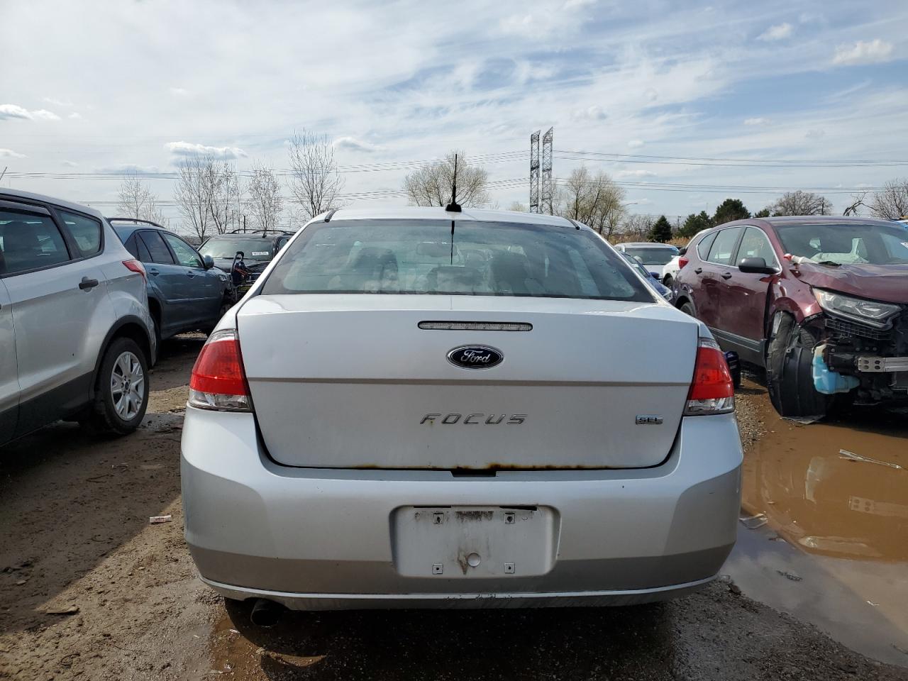 1FAHP3HN3BW204071 2011 Ford Focus Sel