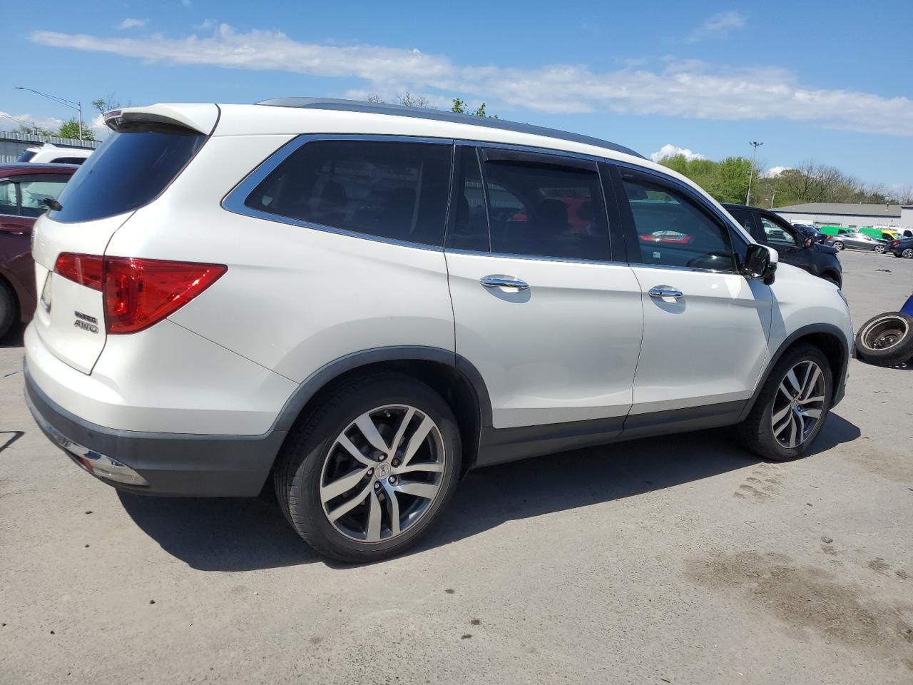 5FNYF6H91GB110817 2016 Honda Pilot Touring