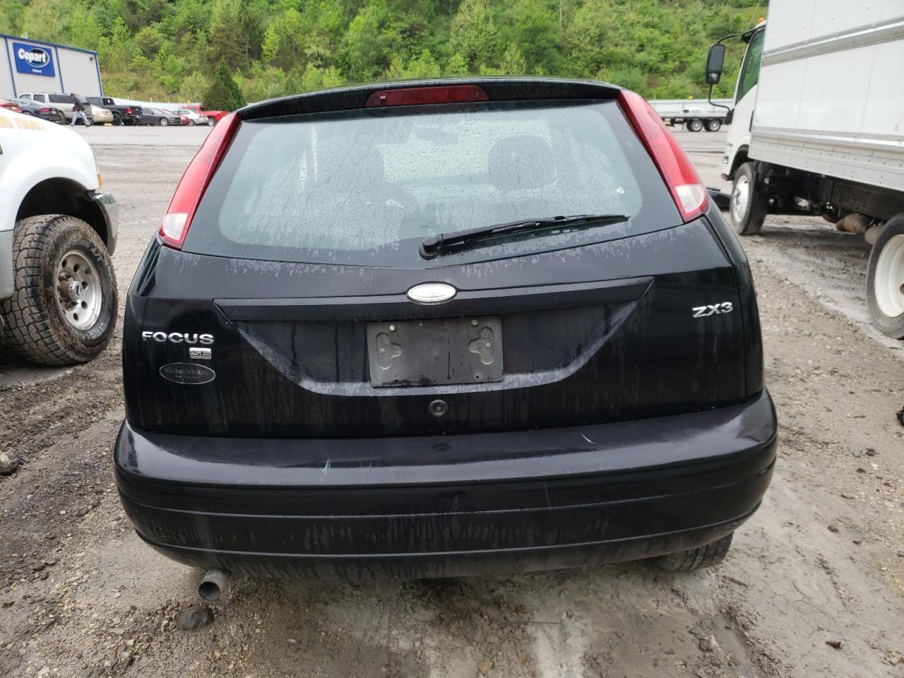 1FAHP31N56W235578 2006 Ford Focus Zx3