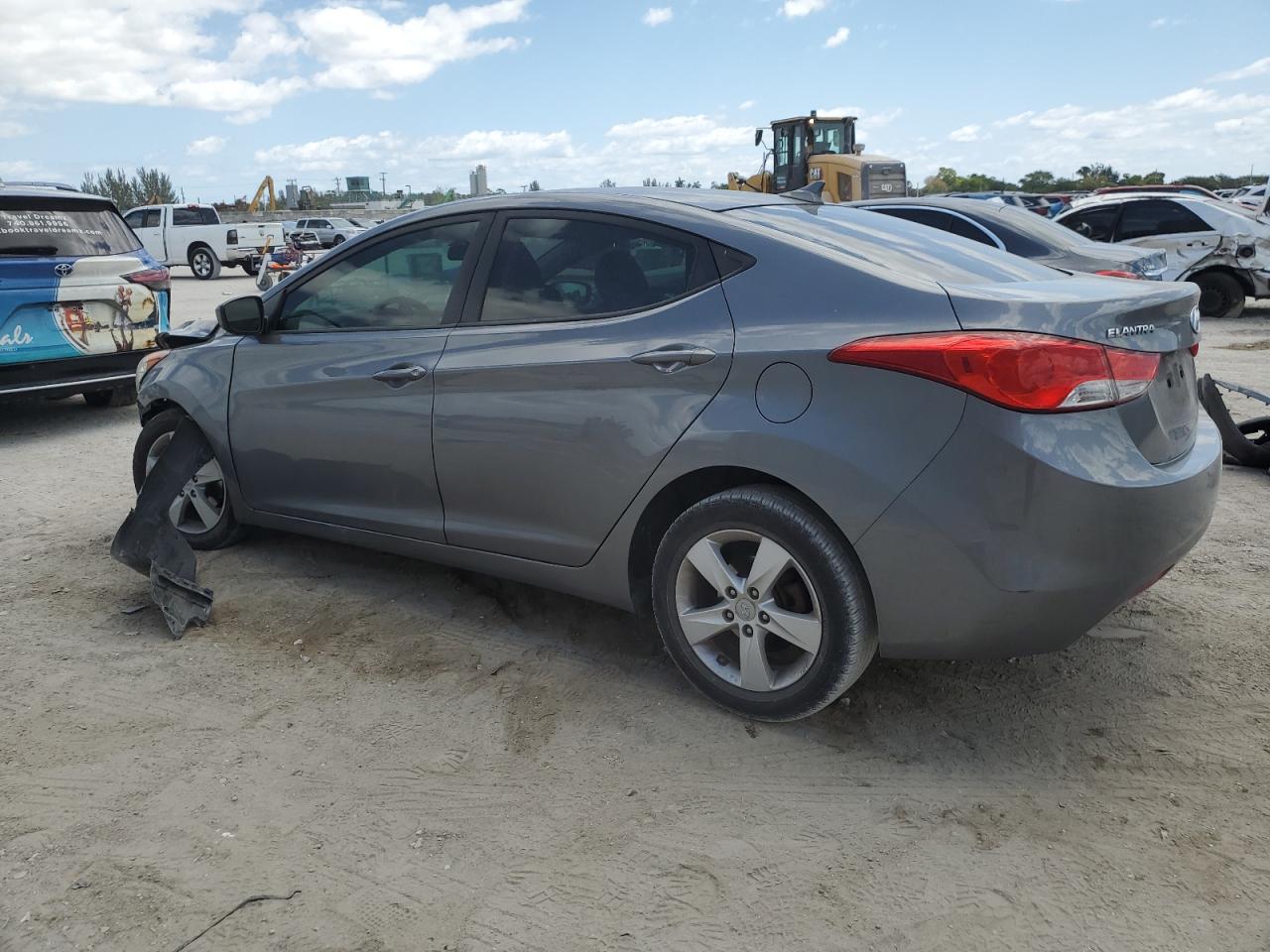 5NPDH4AE9DH370061 2013 Hyundai Elantra Gls