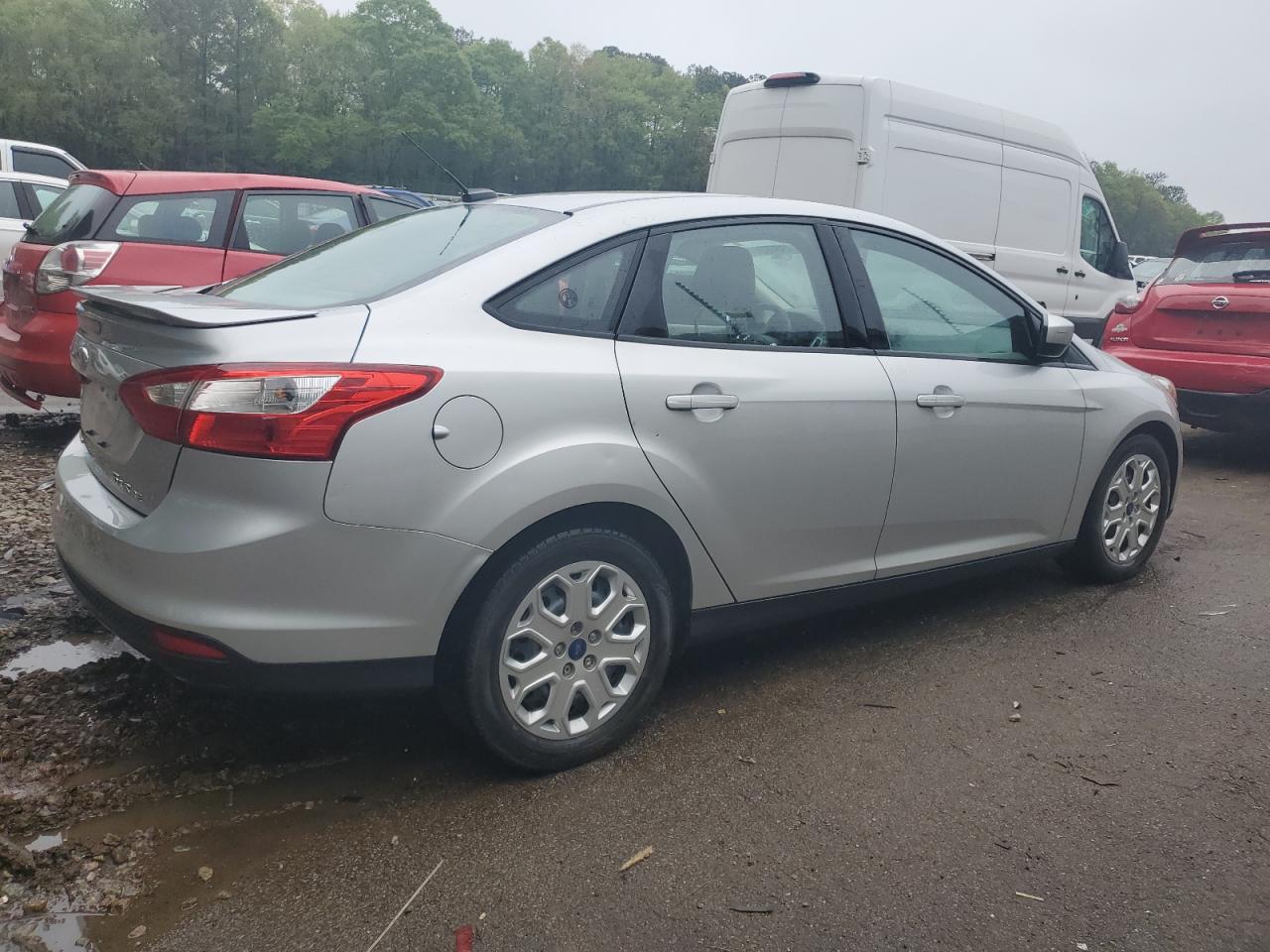 1FAHP3F21CL380905 2012 Ford Focus Se