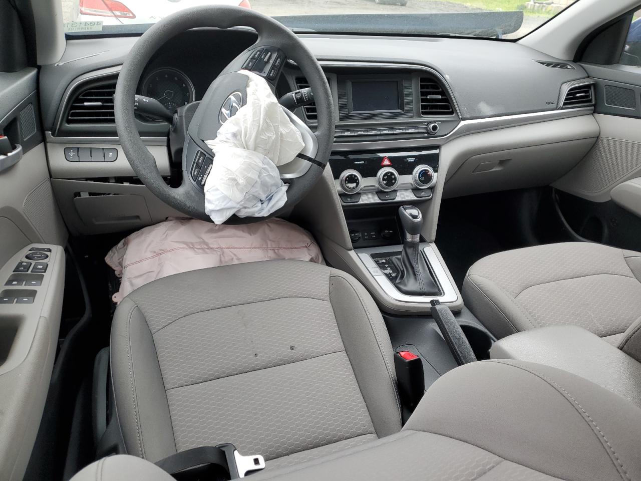 5NPD74LF0KH476436 2019 Hyundai Elantra Se