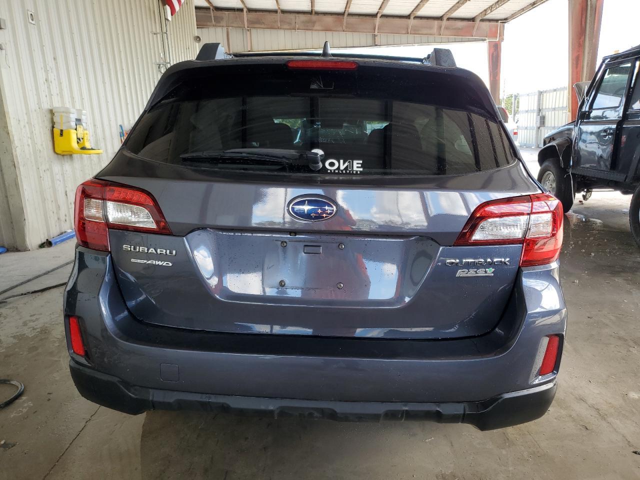 2017 Subaru Outback 2.5I Premium vin: 4S4BSAFC9H3308977