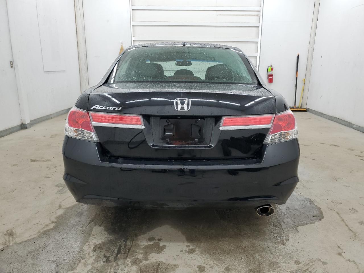 1HGCP2F89BA000868 2011 Honda Accord Exl