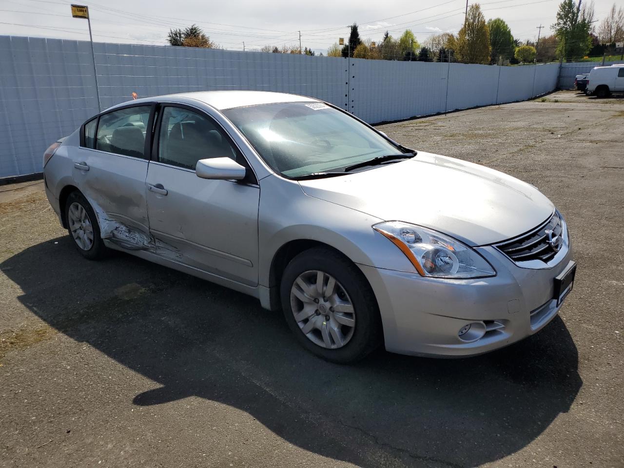 1N4AL2AP7AN531001 2010 Nissan Altima Base