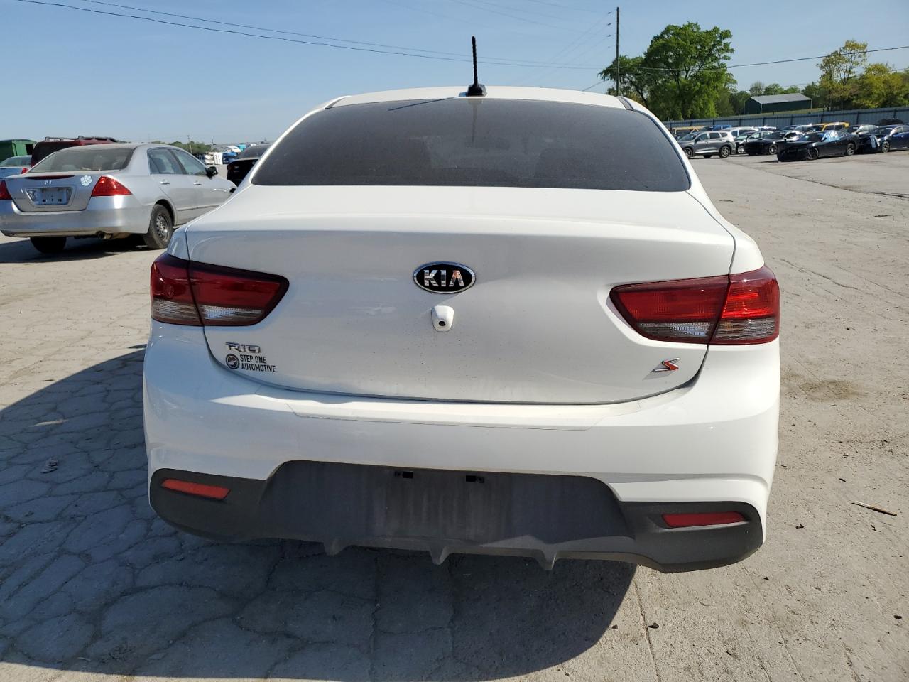 3KPA24AD2LE330225 2020 Kia Rio Lx