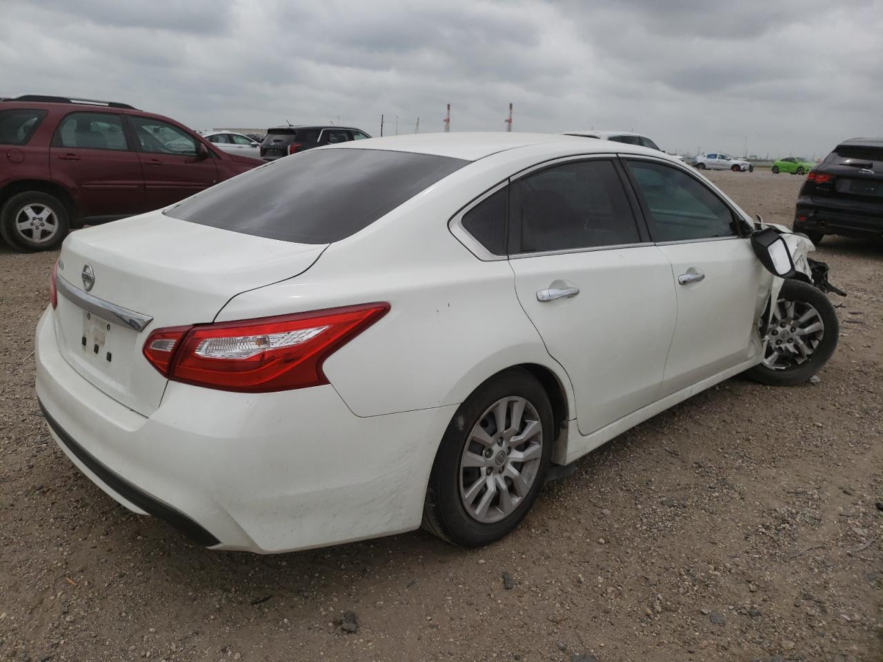 1N4AL3AP0GN334282 2016 Nissan Altima 2.5