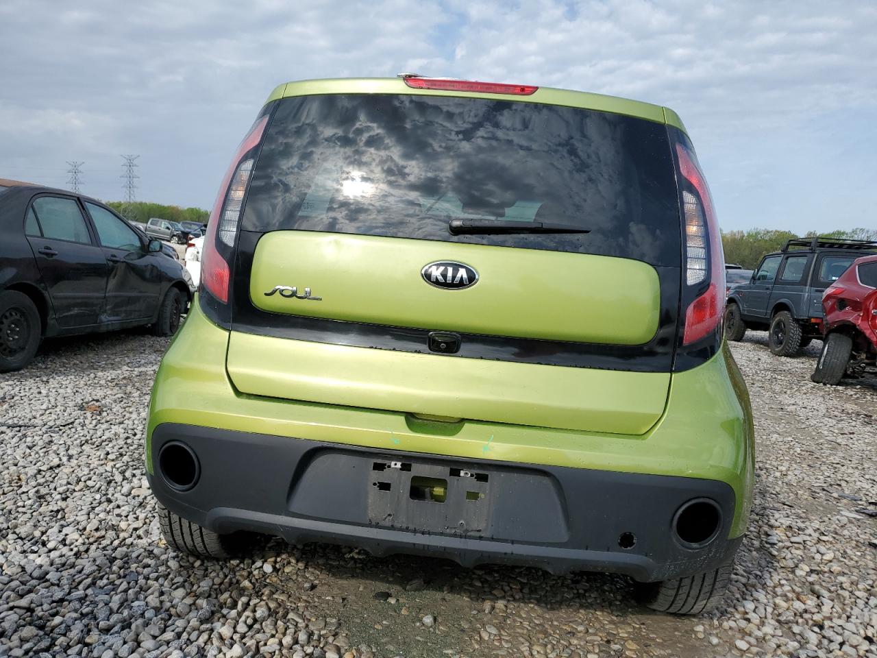 KNDJP3A57J7894924 2018 Kia Soul +