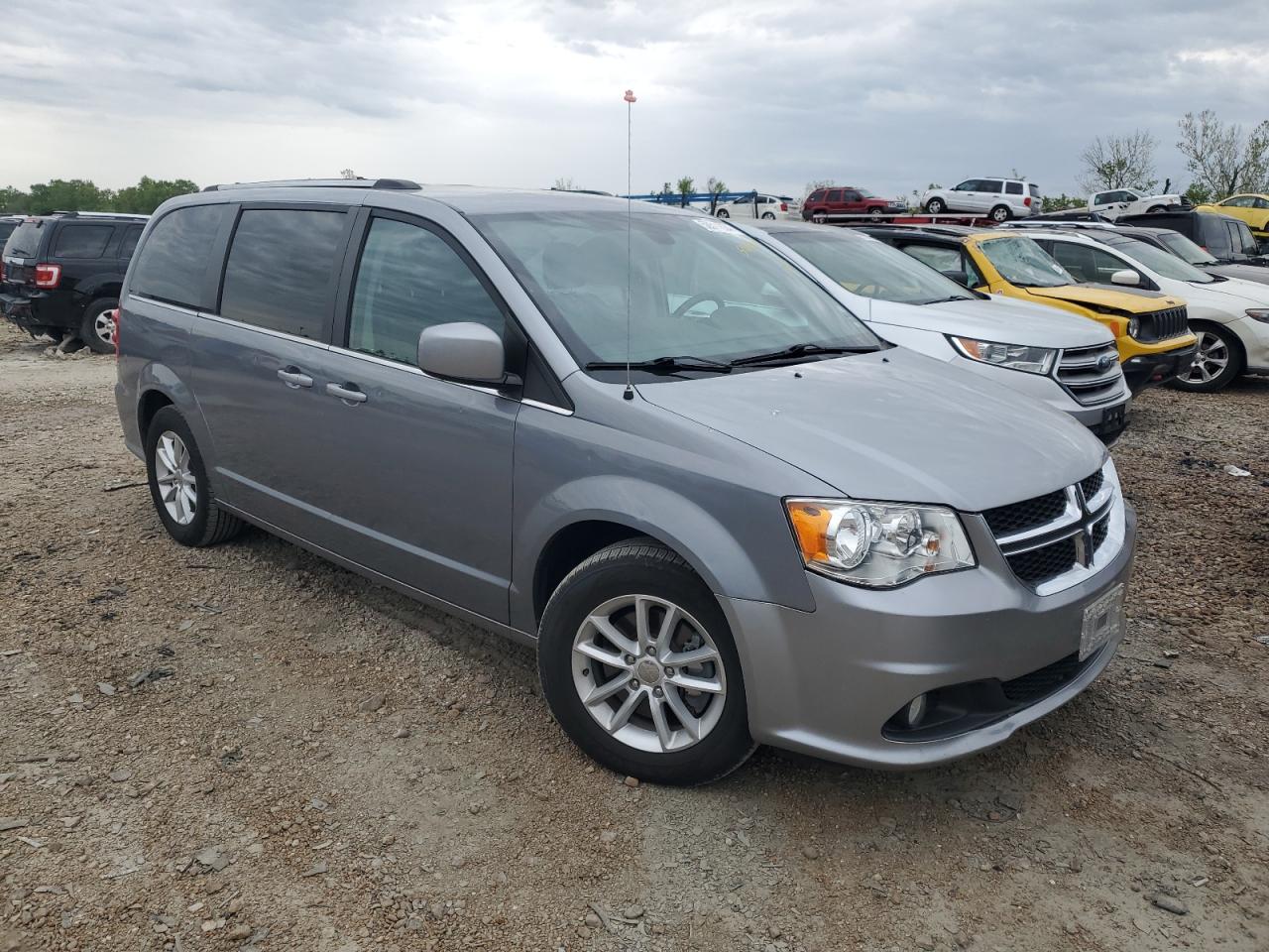 2C4RDGCG9KR619766 2019 Dodge Grand Caravan Sxt