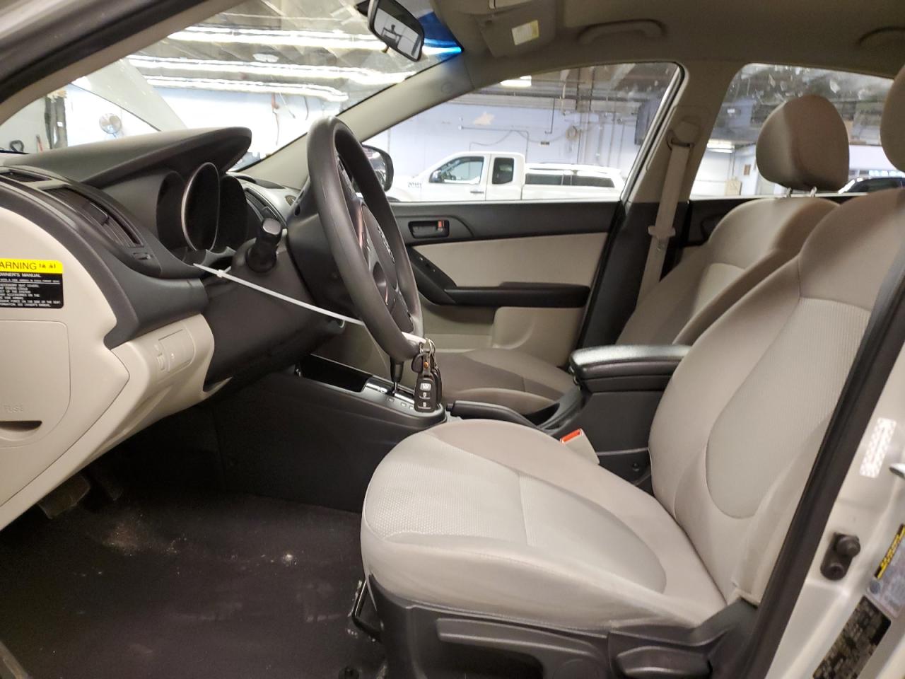 KNAFU4A24A5271084 2010 Kia Forte Ex