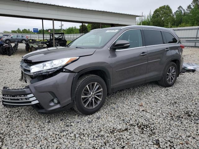 VIN 5TDKZRFH6KS555101 2019 Toyota Highlander, SE no.1