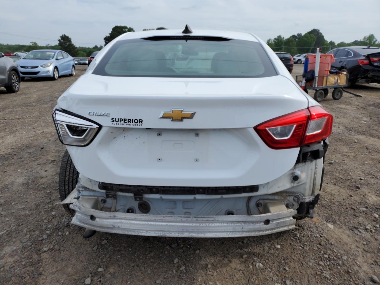 1G1BC5SM7K7149778 2019 Chevrolet Cruze Ls